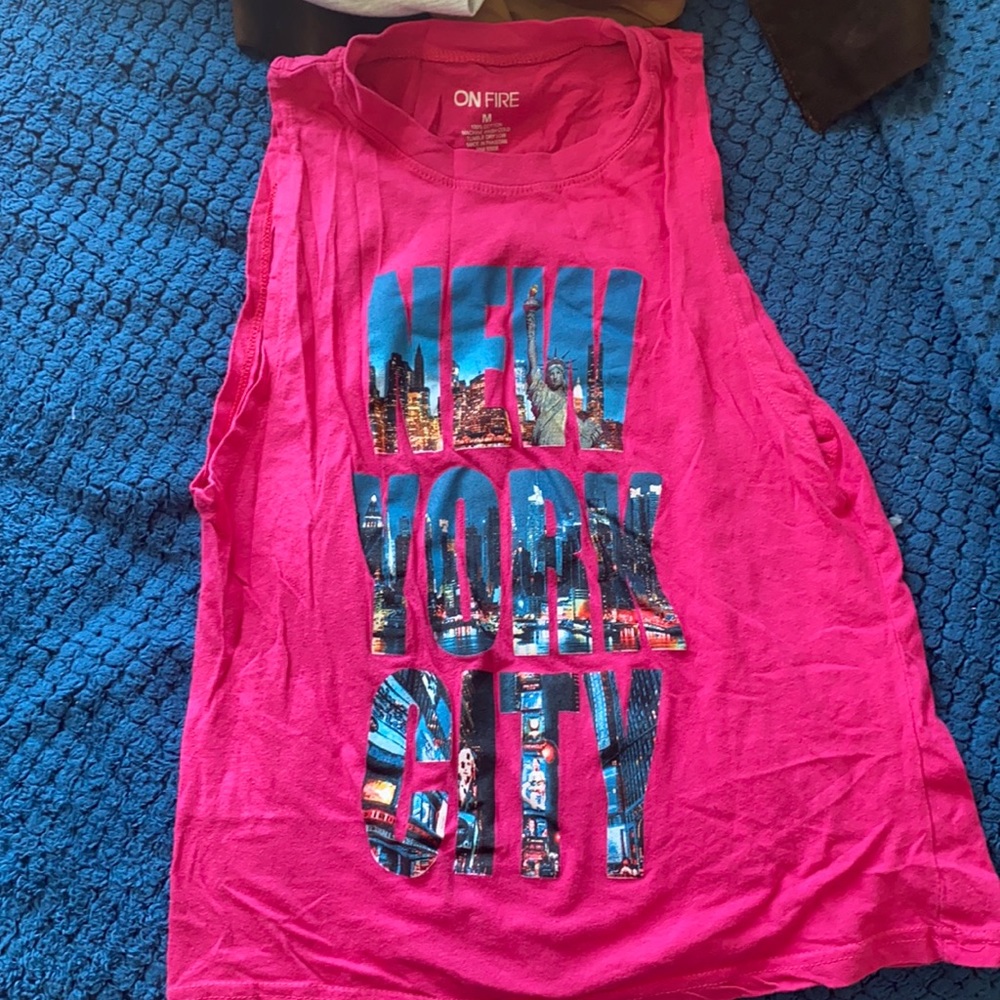 Pink nyc no sleeve tank. Medium